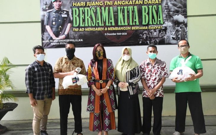 115 Paket Sembako Pangdam XIV/Hsn Untuk Guru Yayasan SMA Kartika Jaya Cabang XX Hasanuddin