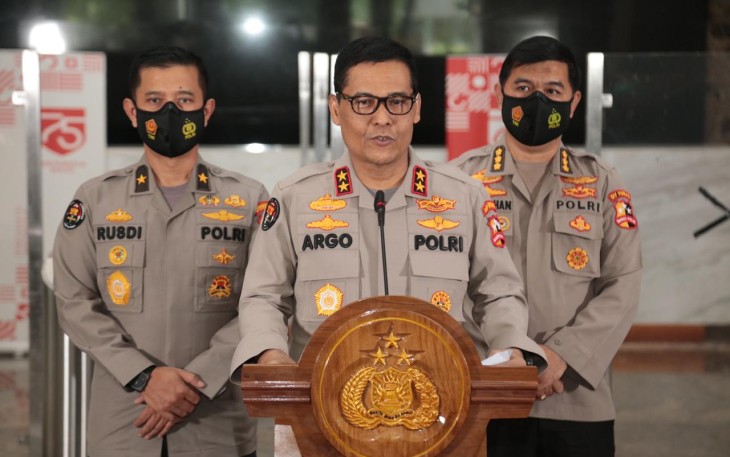 Kadiv Humas Polri Irjen Pol Argo Yuwono saat memberikan keterangan di depan media Rabu 30/12/2020