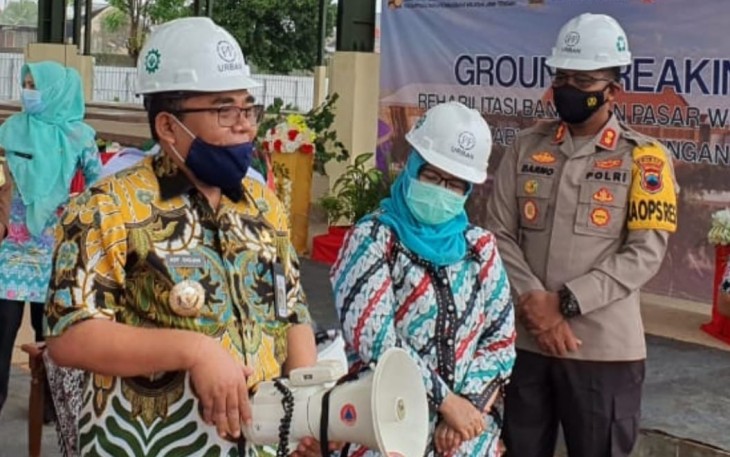 Kapolres Pekalongan AKBP Darno SH SIK Menghadiri Acara Ground Breaking Rehabilitasi Bangunan Pasar Wiradesa
