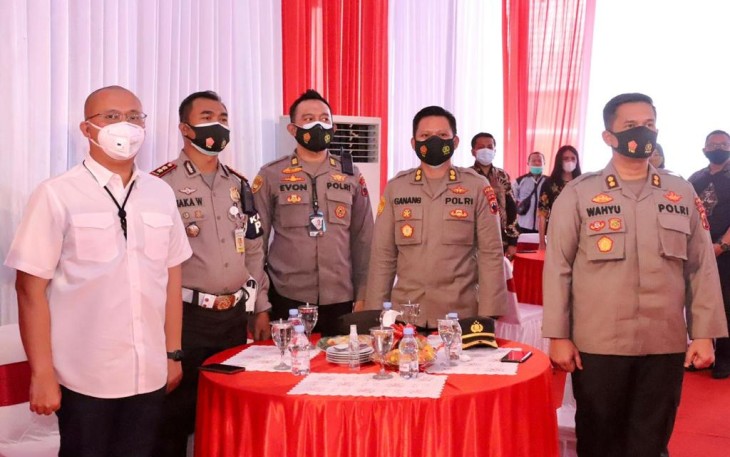 Kapolda Jateng Irjen Pol Ahmad Luthfi SH SSt MK Hadiri Peresmikan Rusun Sanika Satyawada  Masjid Al Maruf Polres Wonogiri dan Aula Satya Haprabu Polres Sragen Bertempat di Mapolres Wonogiri 