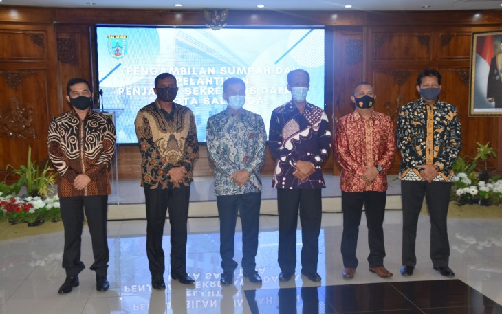Komandan Korem 073/Makutarama (Danrem) Kolonel Inf Ari Yulianto SIP Menghadiri Undangan Pelantikan dan Sumpah Jabatan Sekretaris Daerah Kota Salatiga