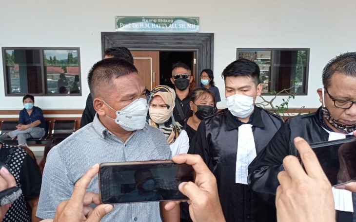Tim Kuasa Hukum Fahmi Oksan Awulle SH