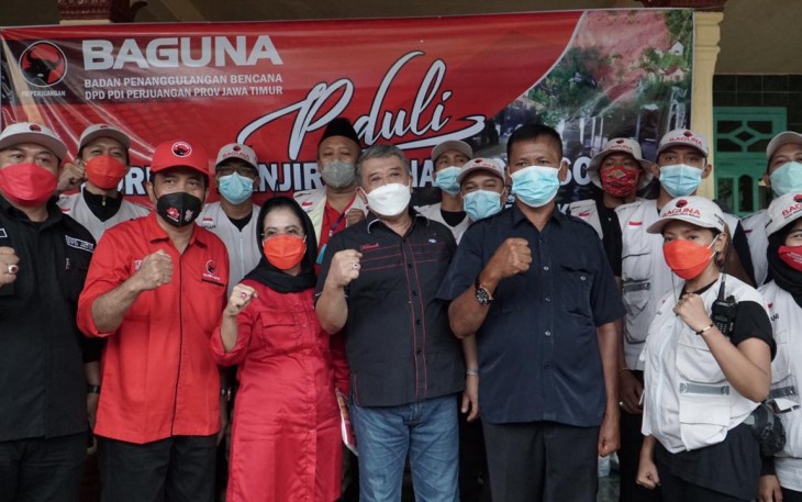 PDIP Jatim Salurkan 750 Paket Bantuan Sembako ke Korban Bencana Nganjuk