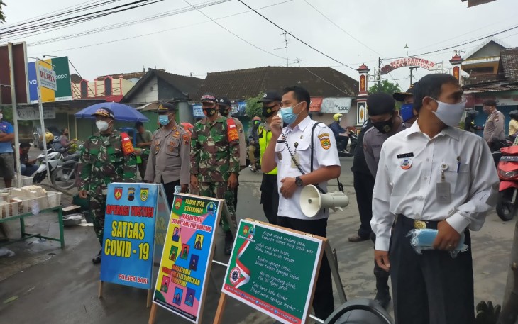 Koramil 08/Baki melaksanakan kegiatan himbauan protkol kesehatan 5M 