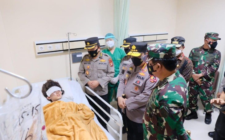 Kapolri Jenderal Listyo Sigit Prabowo Bersama Panglima TNI Marsekal Hadi Tjahjanto 