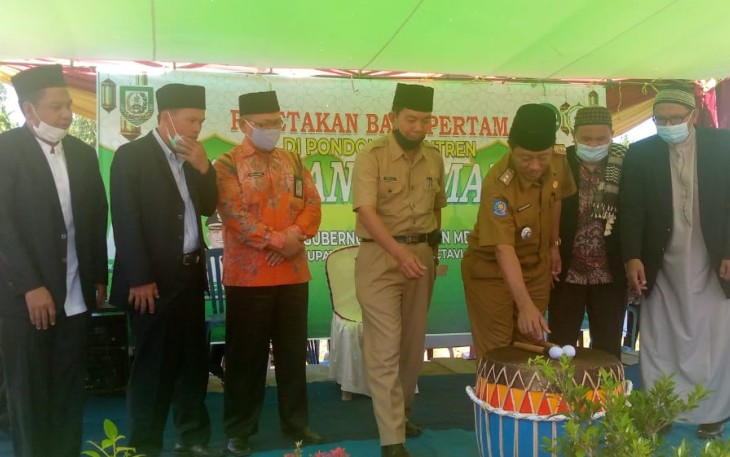 Acara Peletakan Batu Pertama Pembangunan Ponpes AHSANU AMALA