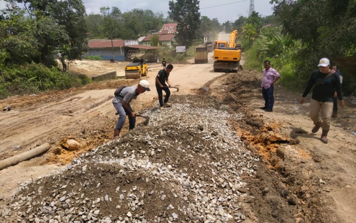 Respon Cepat Dewan dan PUPR Jambi Jalan Rusak Diperbaiki