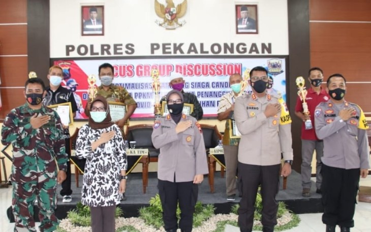 Polda Jateng melalui tim dari Direktorat Pembinaan Masyarakat (Ditbinmas) melaksanakan Kegiatan Fokus Group Discussion (FGD) dan Asistensi Kampung Siaga Candi di wilayah hukum Polres Pekalongan, Rabu (3/3/2021)