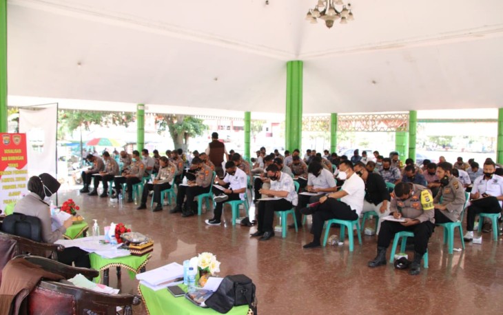 Ratusan Personil Polres Pringsewu Pemegang Senpi Jalani Tes Psikologi