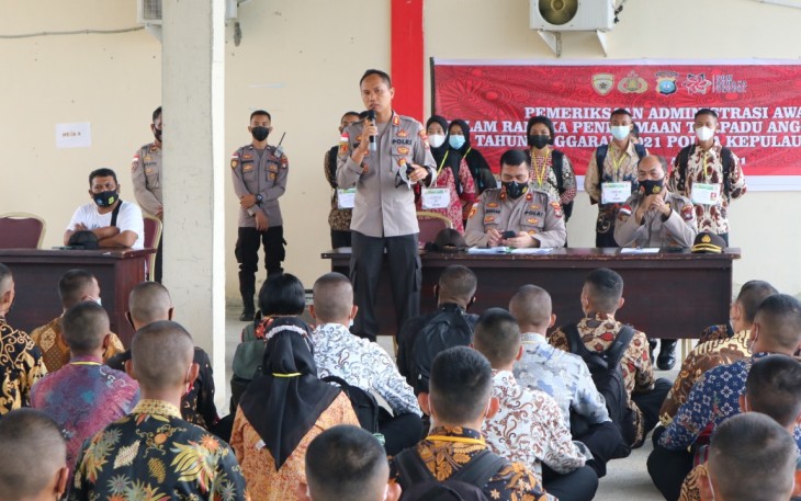  Kapolres Bintan AKBP Bambang Sugihartono SIK MM Berikan Semangat dan Motivasi bagi Casis yang TMS