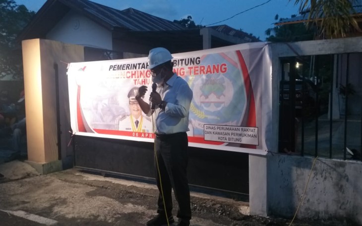  Walikota Bitung Ir Maurits Mantiri MM