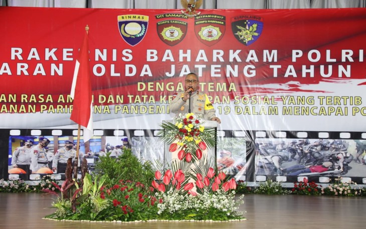 Wakapolda Jawa Tengah Brigjen Pol Abioso Seno Aji membuka Rakernis Baharkam Polri Jajaran Polda Jateng Tahun 2021 di UTC Semarang, Kamis (8/4).