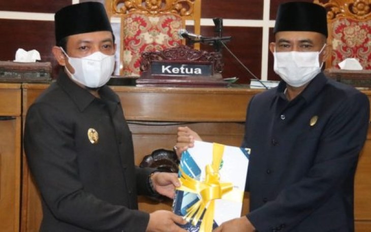 Pemkot Bengkulu Serahkan LKPJ Tahun 2020 ke DPRD