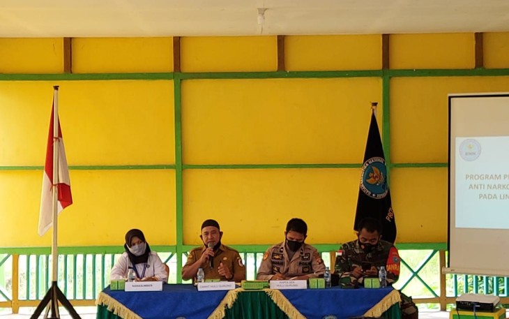 Danramil 14/Hulu Gurung Kodim 1206/Putussibau Hadiri Rapat Kerja Masyarakat Anti Narkoba P4GN
