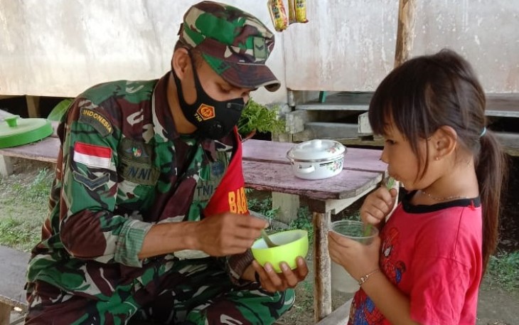 Kedekatan dan Keakraban Babinsa dengan Anak Desa 
