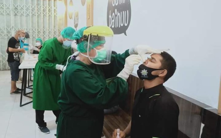 Jadi Sasaran Razia Prokes, Pengunjung Cafe Diswab Antigen