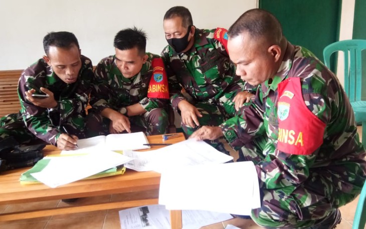 Babinsa Koramil Sengah Temila Asah Kemampuan Teritorial 