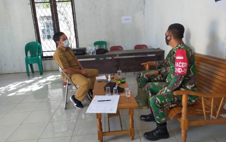 Babinsa Batu Tajam Kodim 1203/Ktp Laksanakan Komsos