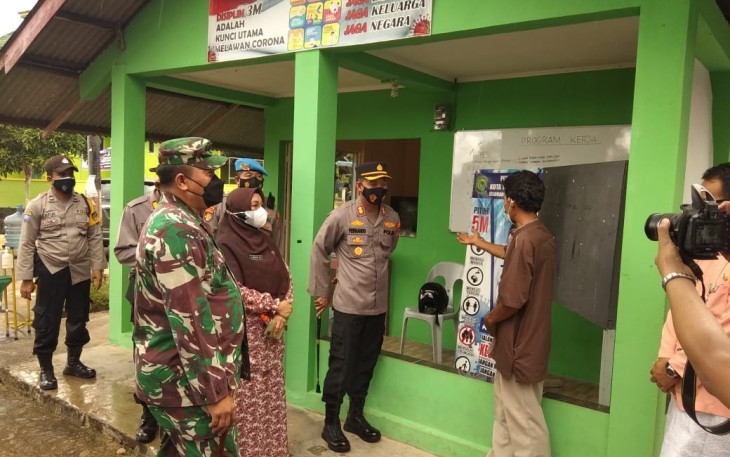 Kapolres Bersama Dandim 0315/Bintan Tinjau Pos PPKM di Wilayah Kota Tanjung Pinang