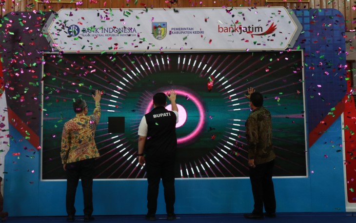 Bank Jatim Permudah Pembayaran Pajak dan Tiket Wisata Non Tunai di Kabupaten Kediri