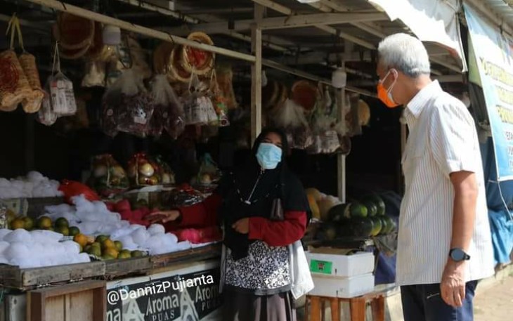 Ganjar di Pasar Pecangan Jepara