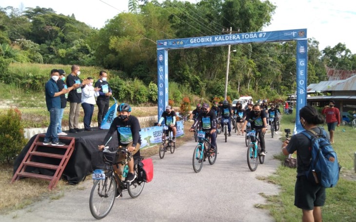 Geobike Kaldera Toba #7