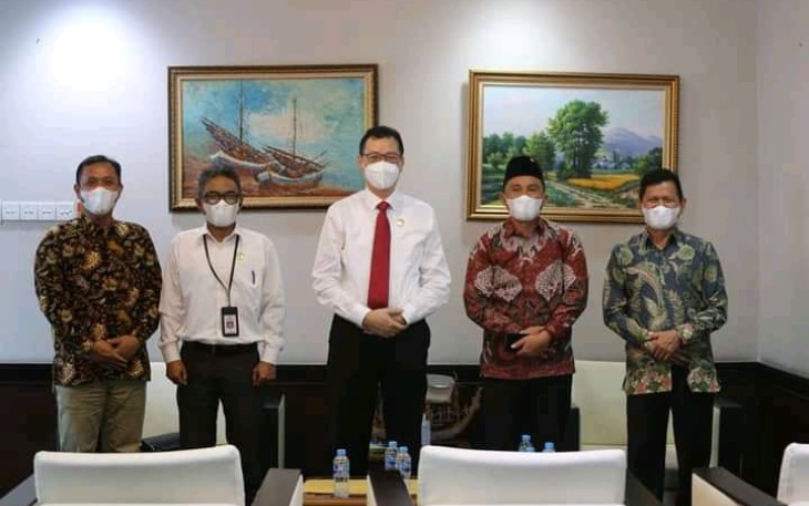 Bupati Lambar Melakukan Audiensi Untuk Menilai Perkembangan Implementasi