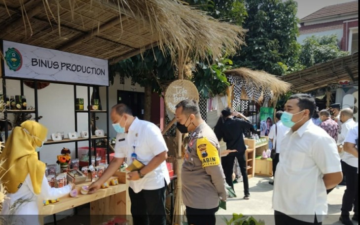 Ajang Pameran Inovasi Produk Real Factory Siswa SMK Bintang Nusantara Karanganyar