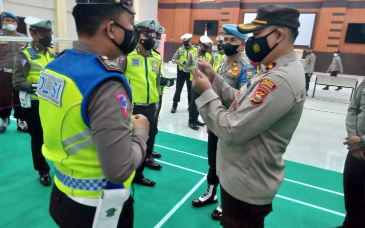 Operasi Gaktibplin, Wakapolres Bengkulu Cek Tampang dan Kelengkapan Personil