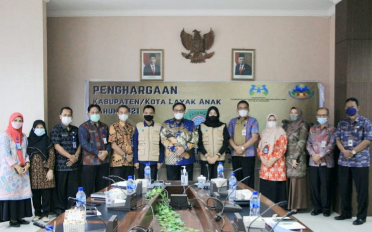 Untuk Pertama Kali Kabupaten Pasaman Terima Penghargaan Layak Anak Tahun 2021