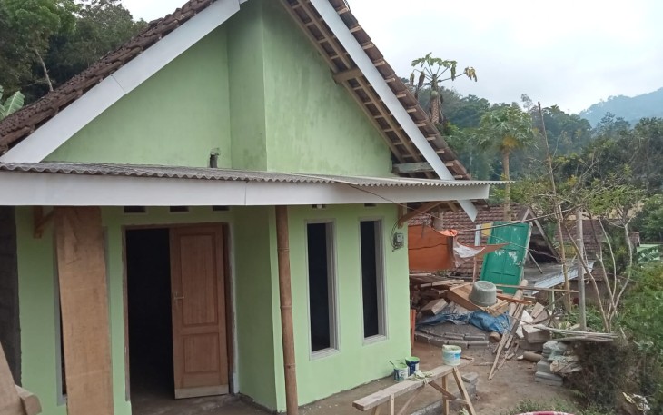 Cat Hijau Siri Khas TMMD 112 Kodim 0818/Malang-Batu