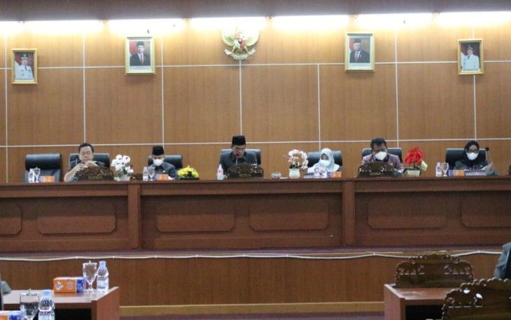  Pandangan Umum Fraksi Terhadap Nota Penjelasan Bupati Pertanggung Jawaban Pelaksanaan Anggaran 2020 