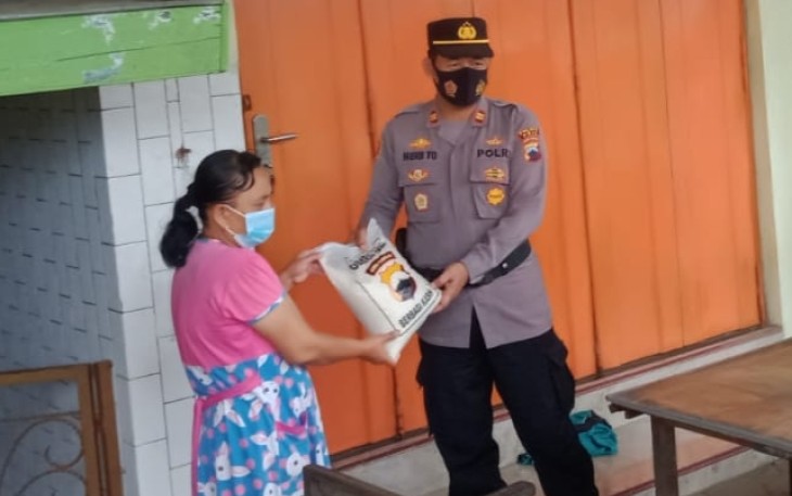 Jumat berkah Polsek Pati Kota