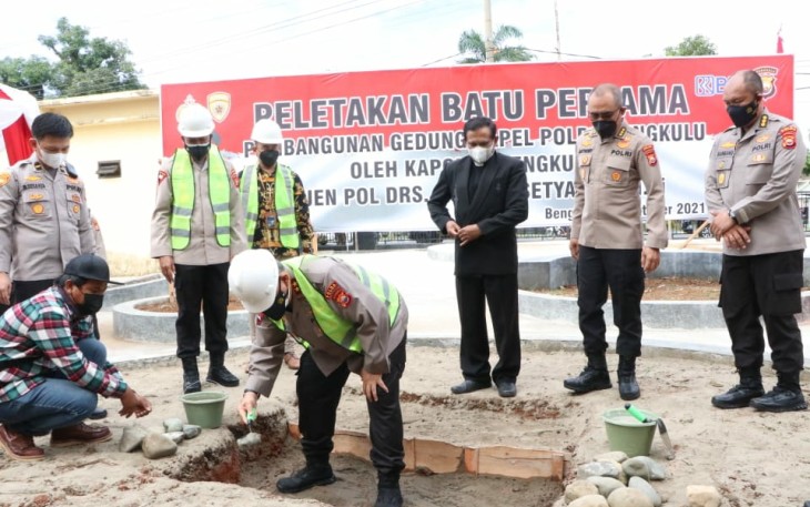 Kapolda Bengkulu Pimpin Peletakan Batu Pertama Pembangunan Gedung Kapel