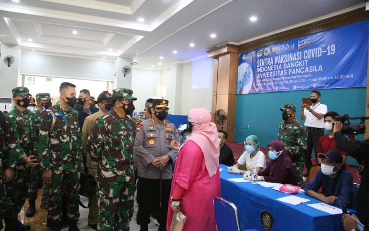 Panglima TNI dan Kapolri Ajak Civitas Akademik Pemuda hingga Ormas Terlibat Aktif Percepat Vaksinasi