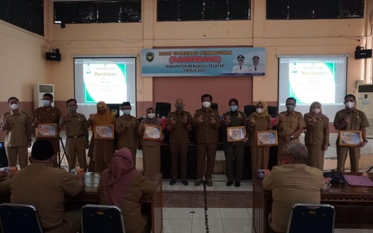 Bupati Bengkulu Selatan Gusnan Mulyadi Hadiri Rapat Koordinasi Pembangunan (Rakorbang) Tahun 2021