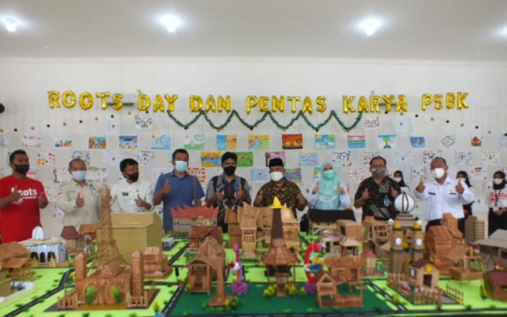 Roots Day dan Pentas Karya P5BK SMKN 1 Rejotangan Menciptakan Sekolah Anti Perudungan