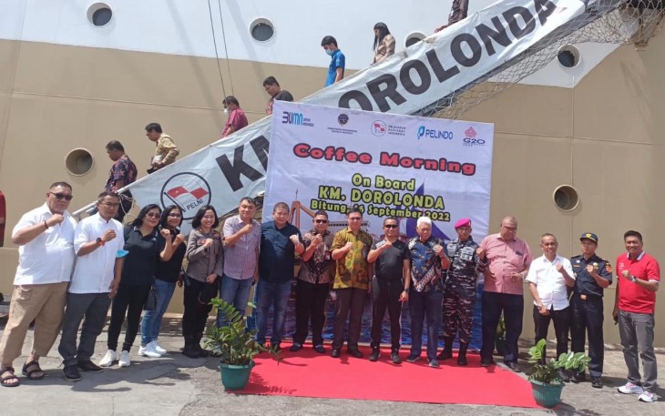 Foto bersama usai pelaksanaan coffe morning