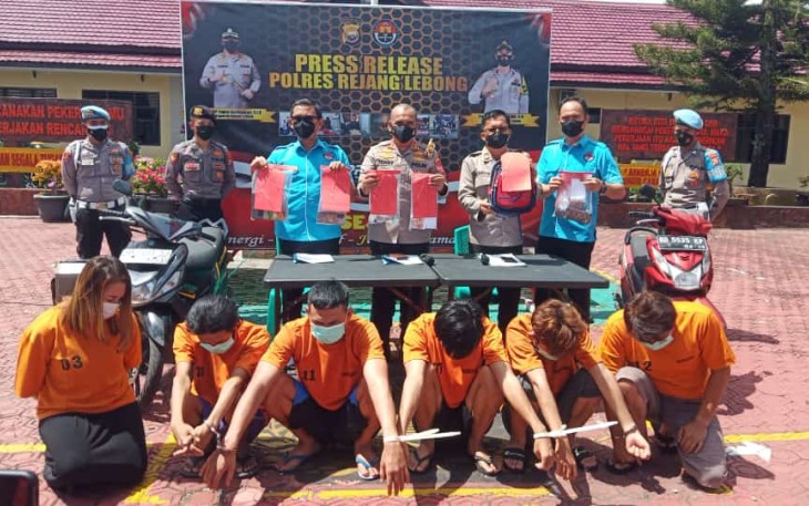Conference Pers Polres Rejang Lebong ekspos tersangka dan barang bukti