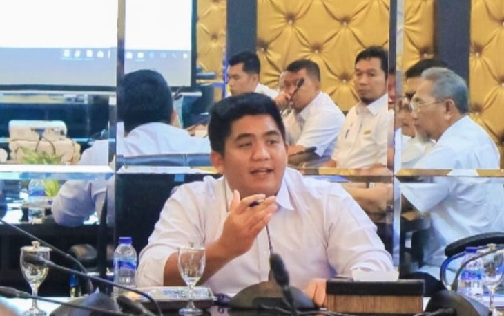 PLT Bupati Bintan Roby Kurniawan SPWK saat rapat persiapan IVENT Tour De Bintan
