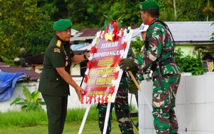 Danrem 181/PVT Brigjen TNI Wawan Erawan ziarah ke TMP Tri Jaya Sakti 