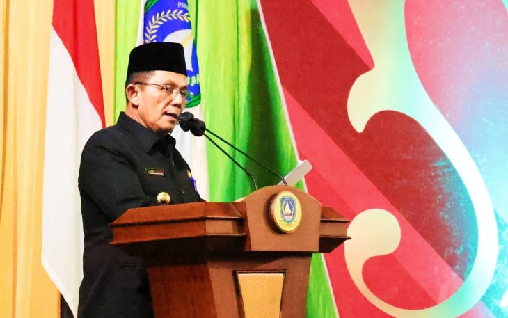 Gubernur Kepulauan Riau H. Ansar Ahmad saat menyampaikan Rancangan KUA PPAS APBD Perubahan 2022