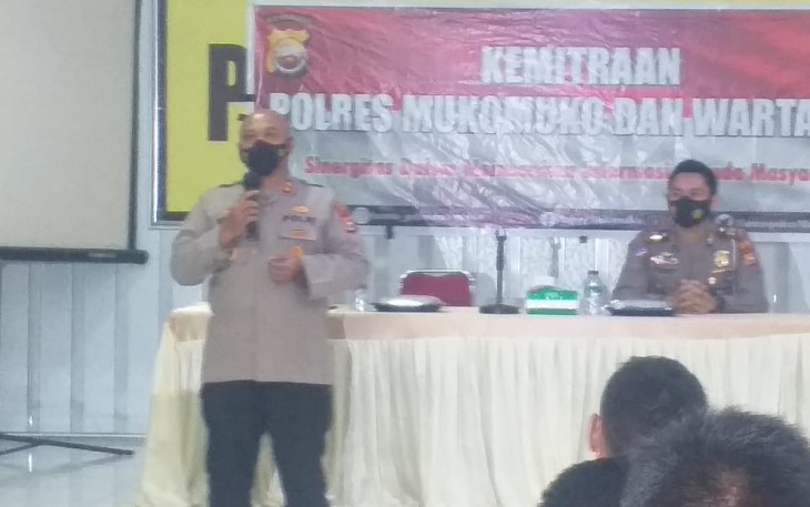 Kapolres Mukomuko saat Pamit Kepada Insan Media