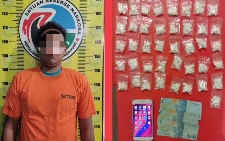 Tersangka dan barang bukti saat diamankan