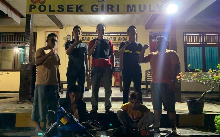 Tersangka dan barang bukti saat diamankan
