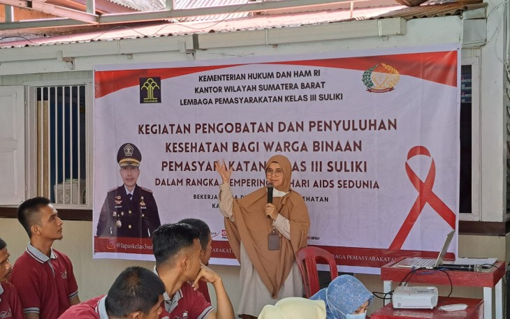 Lapas Kelas III Suliki menggandeng Dinas Kesehatan Kabupaten Limapuluh Kota mengadakan penyuluhan terkait HIV AIDS kepada Warga Binaan Pemasyarakatan.