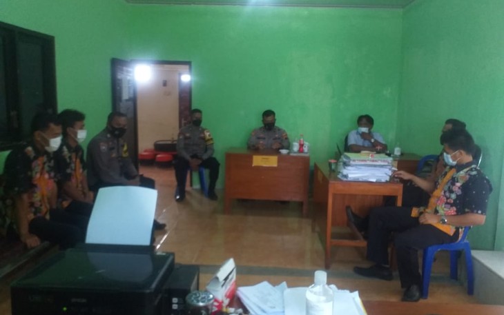 Kanit Binmas Polsek Patean, IPDA Imam, sambangi warga 