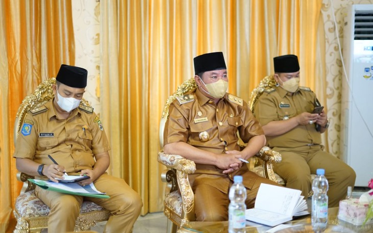 Wagub Bengkulu, Rosjonsyah, saat Rapat Kerja Bersama Kementerian Dalam Negeri dalam rangka evaluasi program strategis kegiatan Pemerintah Daerah