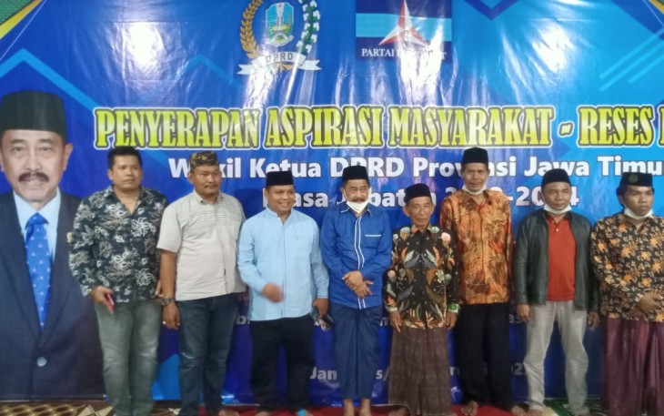 Wakil Ketua DPRD Jatim, Achmad Iskandar saat jaring aspirasi masyarakat di GOR PB Angkasa, Desa Kolpajung, Kecamatan Pegantenan, Pamekasan