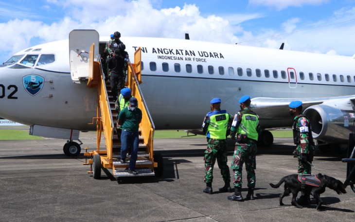 Force Down, Isi Manuver Lapangan Sriti Gesit